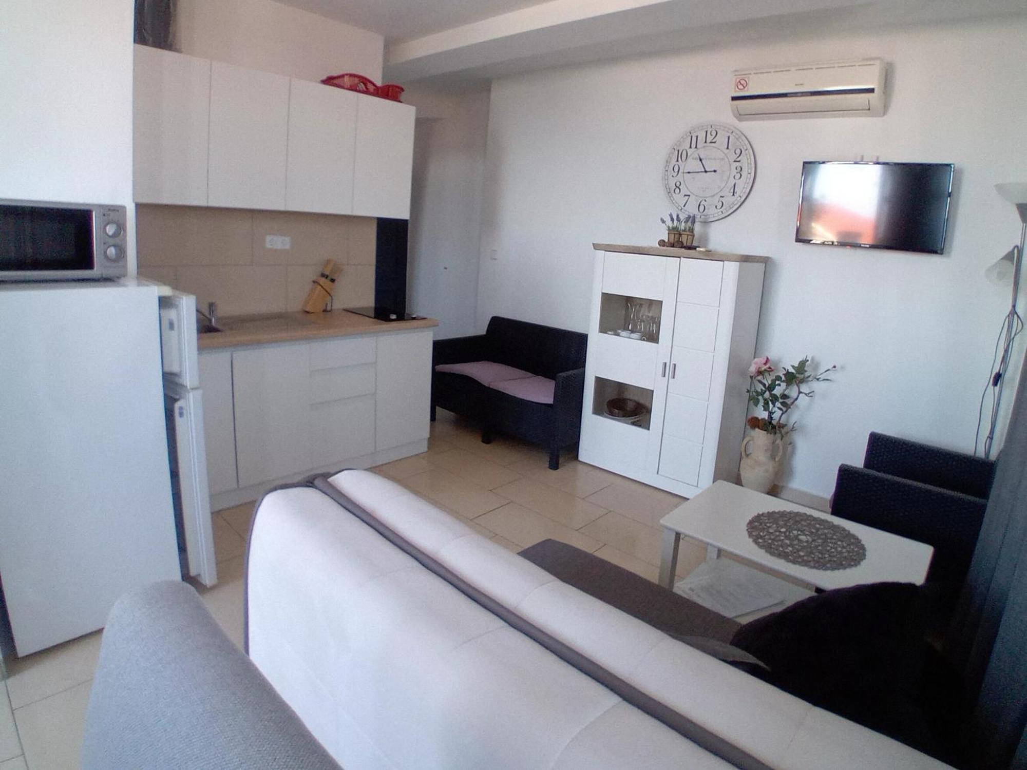 Vivi Studio Apartments มาลีโลชินจ์ ห้อง รูปภาพ